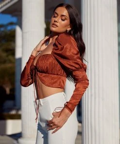 Alamour The Label TOPS Rafael Crop