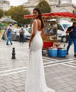 Alamour Made-To-Order Bridal Gowns Alev Gown