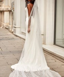 Alamour Made-To-Order Bridal Gowns Pearl Veil