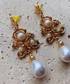 Alamour The Label Seraphina White Drop Earrings