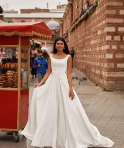 Alamour Made-To-Order Elnara Gown