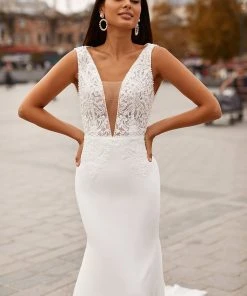 Alamour Made-To-Order Bridal Gowns Nazan Gown