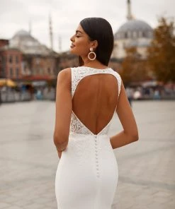 Alamour Made-To-Order Bridal Gowns Nazan Gown