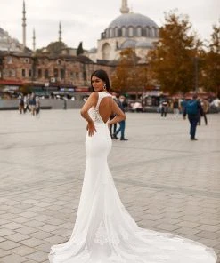 Alamour Made-To-Order Bridal Gowns Nazan Gown