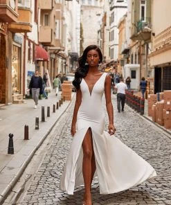 Alamour Made-To-Order Sevyn Gown