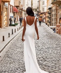 Alamour Made-To-Order Sevyn Gown