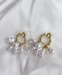 Alamour The Label Agnes Pearl Drop Earrings With Gold Details