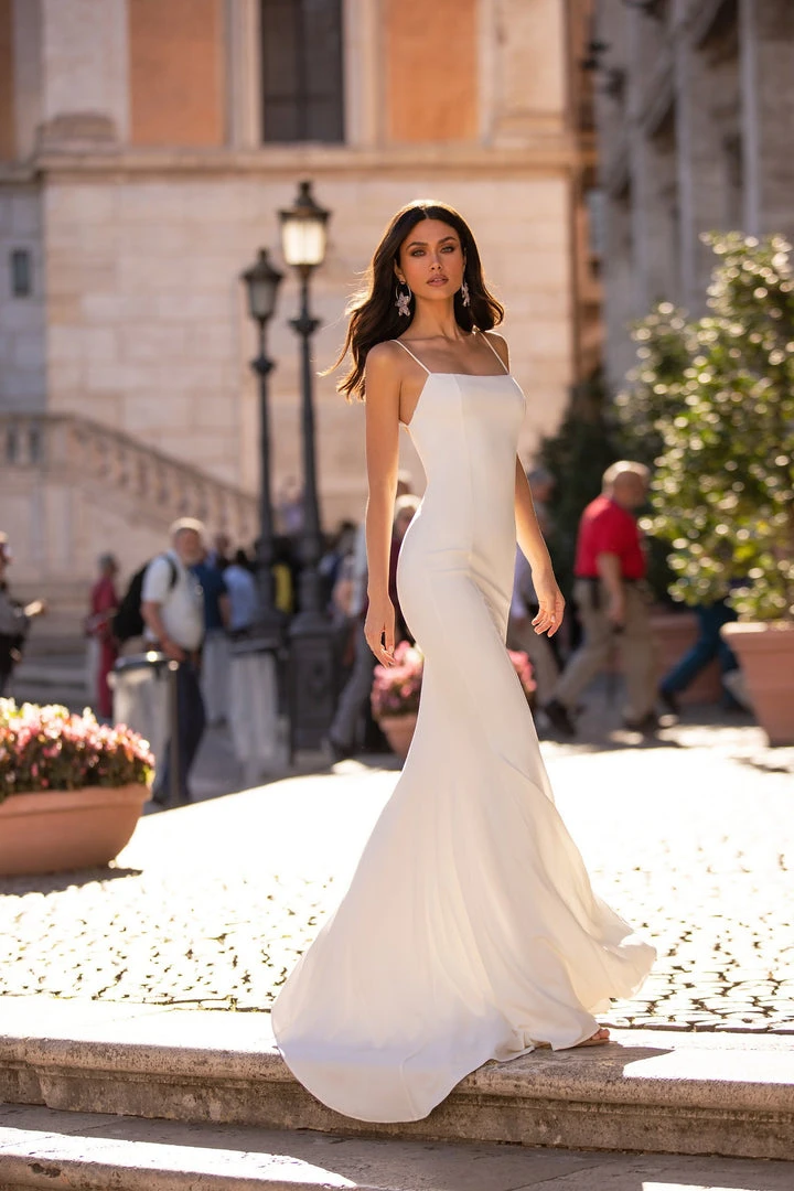 Alamour The Label Giorgia - White 1 Alamour The Label Giorgia - White