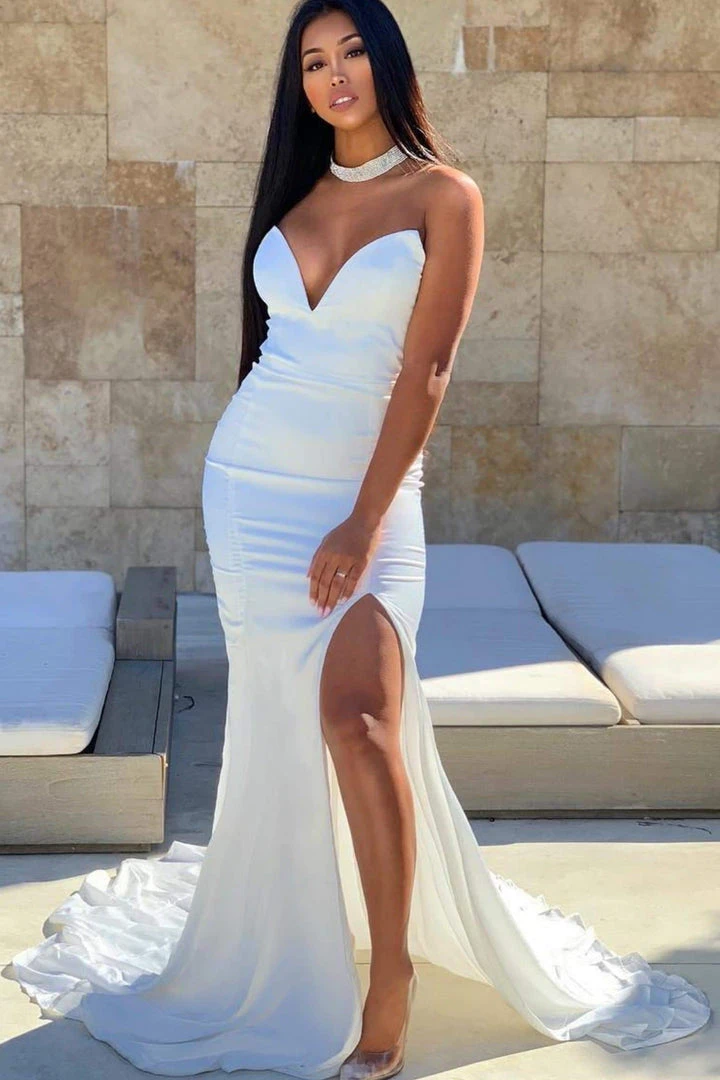 Alamour The Label Mabelle - White Fitted Gowns 2 Alamour The Label Mabelle - White Fitted Gowns